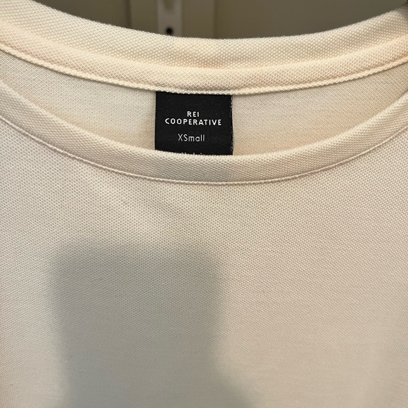 Women's Cream Long Sleeve Top - Picture 3 of 3